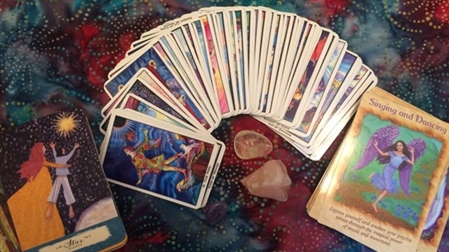 Bói Tarot Sự Nghiệp Online Có Chính Xác Không?